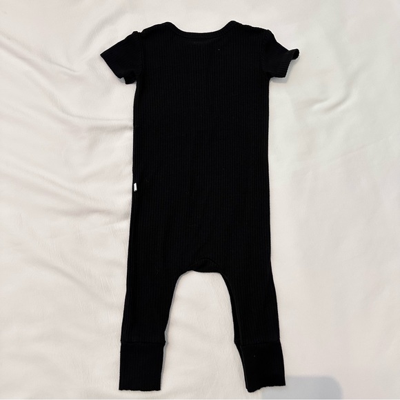 Posh Peanut Baby Ribbed Romper - Picture 5 of 7